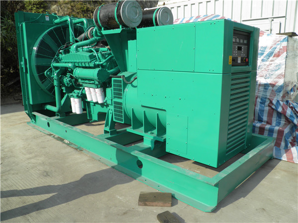金台发电车出租-柴油发电机组在使用的过程中应该做好哪些防护工作