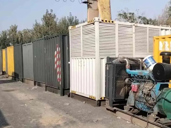 金台200KW柴油发电机机组每小时油耗是多少？